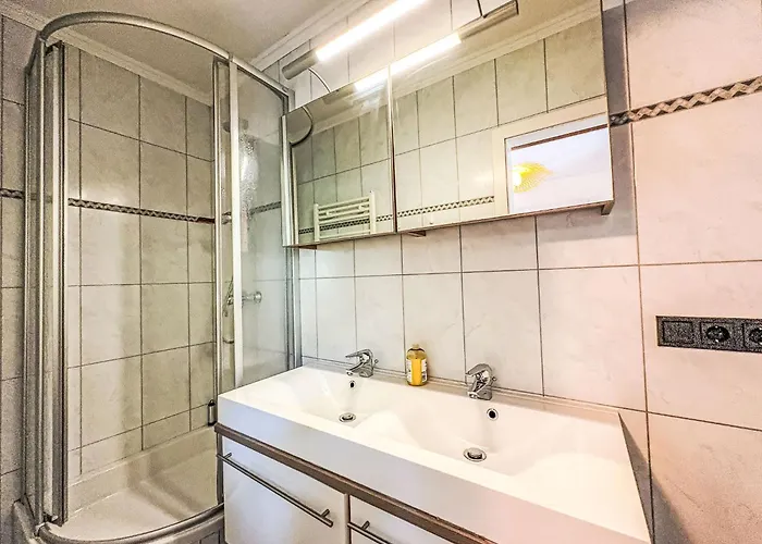 Anny 2 By Interhome 滨湖采尔